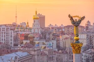 Київ на 80% готовий до зими: у КМДА розповіли, що робитимуть у разі ударів по теплу й воді