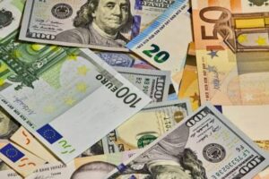Перспективи похмурі? Бізнес погіршив очікування щодо власного розвитку та курсів валют, - опитування НБУ