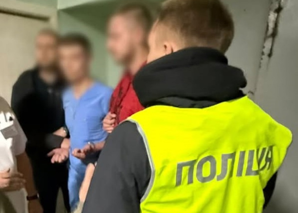 $10 тисяч за фіктивну інвалідність: у Києві викрили нейрохірурга