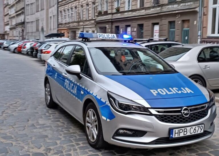 У Польщі затримали вісьмох українців за шахрайство