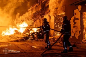 Нічний терор Харкова: ворожий дрон влучив у житловий будинок, серед п’ятьох постраждалих є дитина